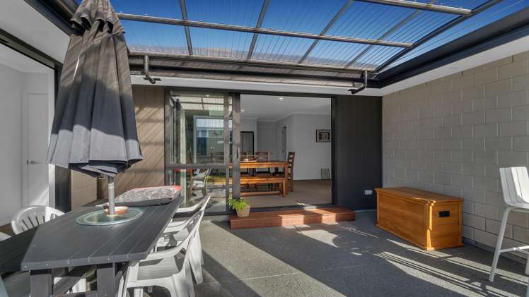 7 Merino Crescent Amberley_12
