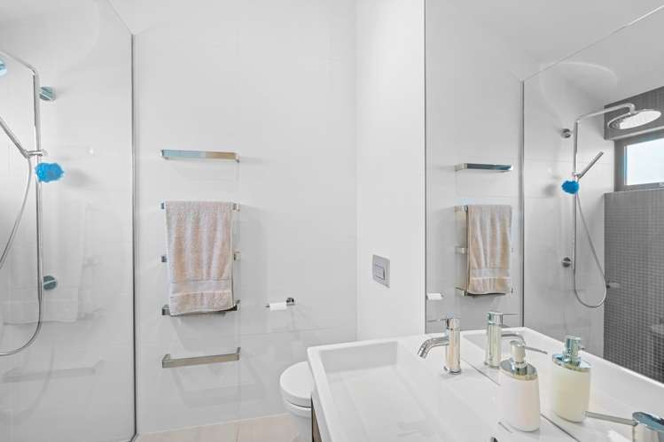 3 Kuaka Grove One Tree Point_21