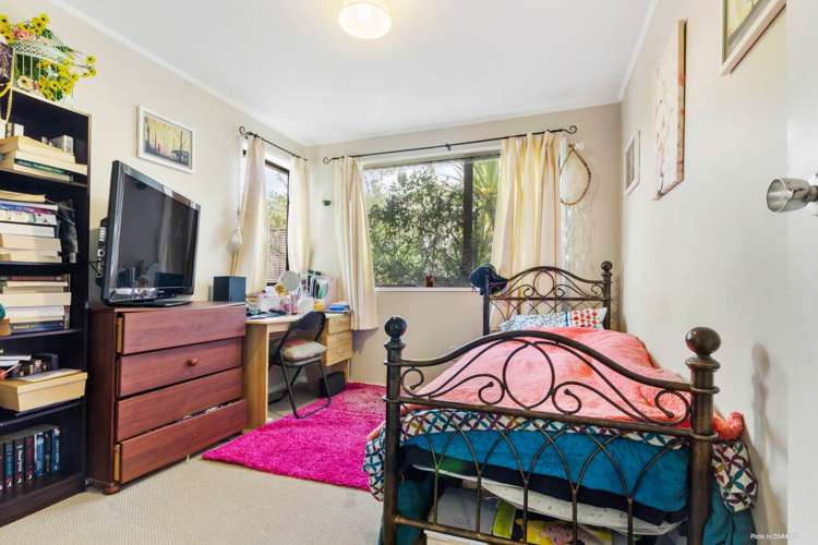 103 Solar Road Glen Eden_8