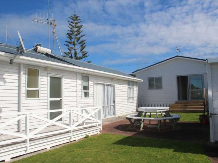 16 Wallnutt Avenue Waihi Beach_2