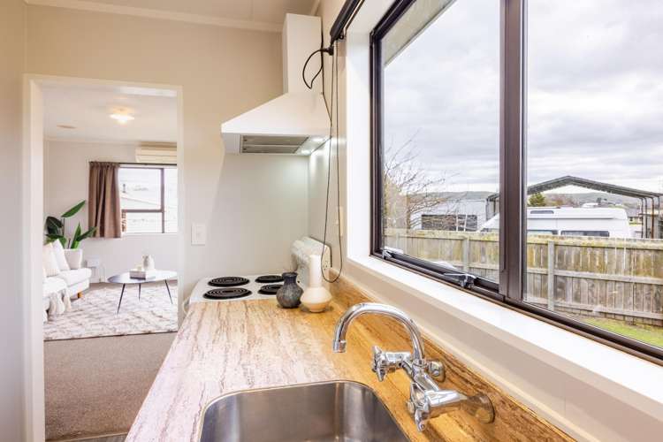 6 Woburn Street Waipukurau and Surrounds_21