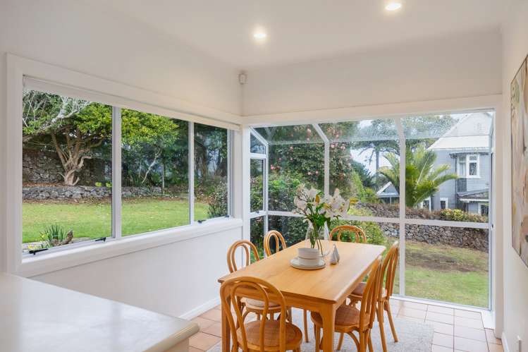 11a Summit Drive Mount Albert_17