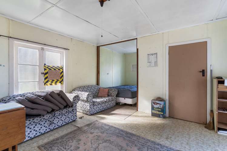 64 Howard Road Orere Point_16
