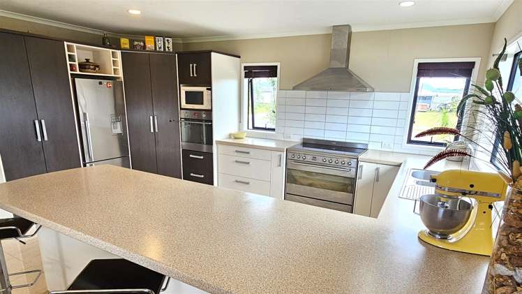 193 Ngaio Drive Matarangi_1