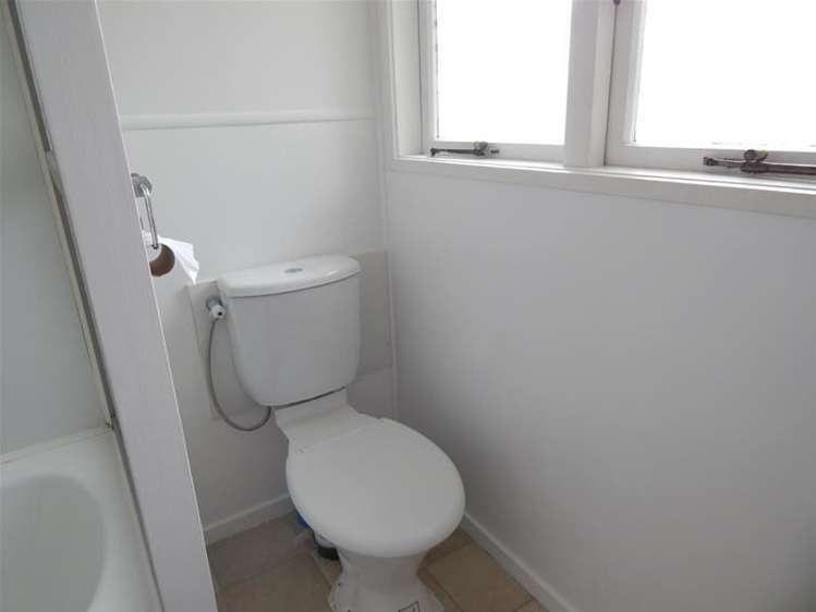 2/124 Te Atatu Road Te Atatu South_6