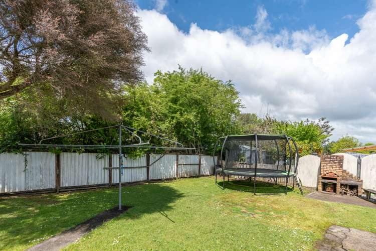 24 Southsea Crescent Silverdale_18