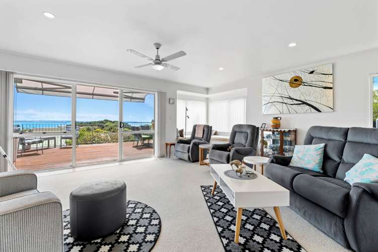 31b Pacific Parade Army Bay_11