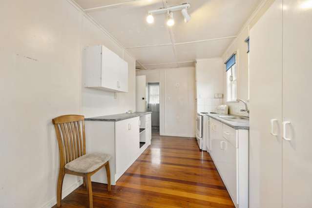 1 Wood Grove Naenae_4