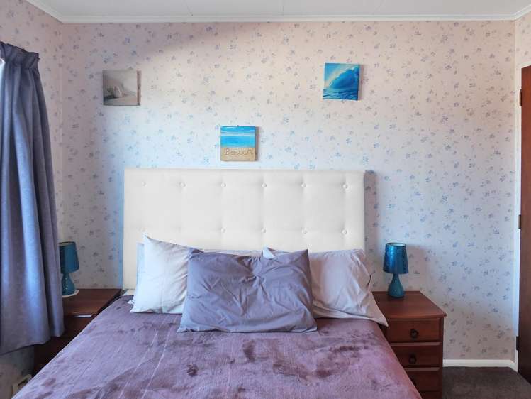 38 Hennessy Street East Foxton Beach_17