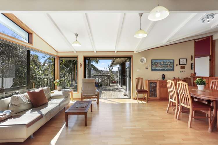 706 Huia Road Parau_5