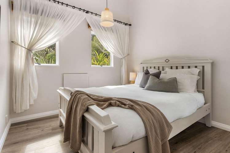 2/5A Dakota Avenue Beach Haven_17