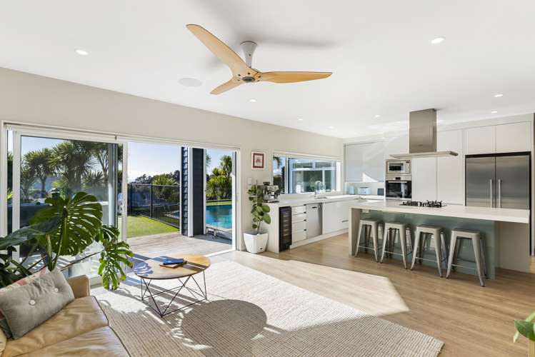 49 Beachwood Drive Hatfields Beach_9
