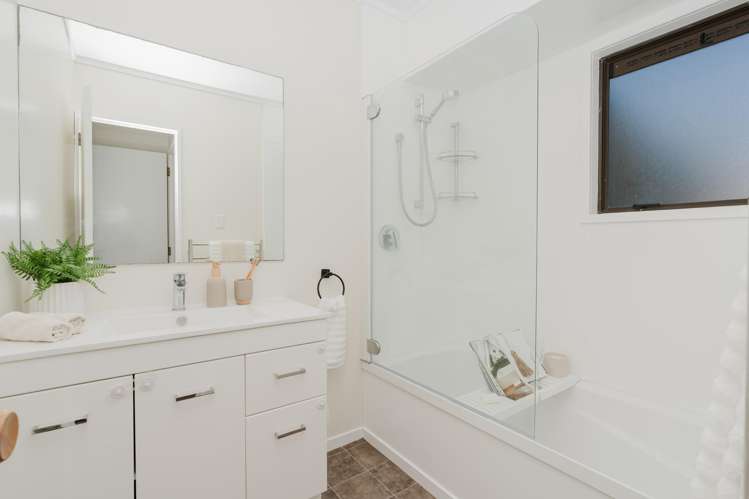 6 Bartholomew Drive Nawton_18