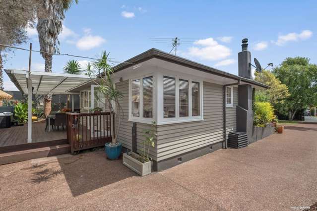 45 Gloria Avenue Te Atatu Peninsula_1