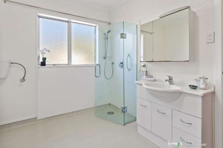 73 Marine Parade Seatoun_13