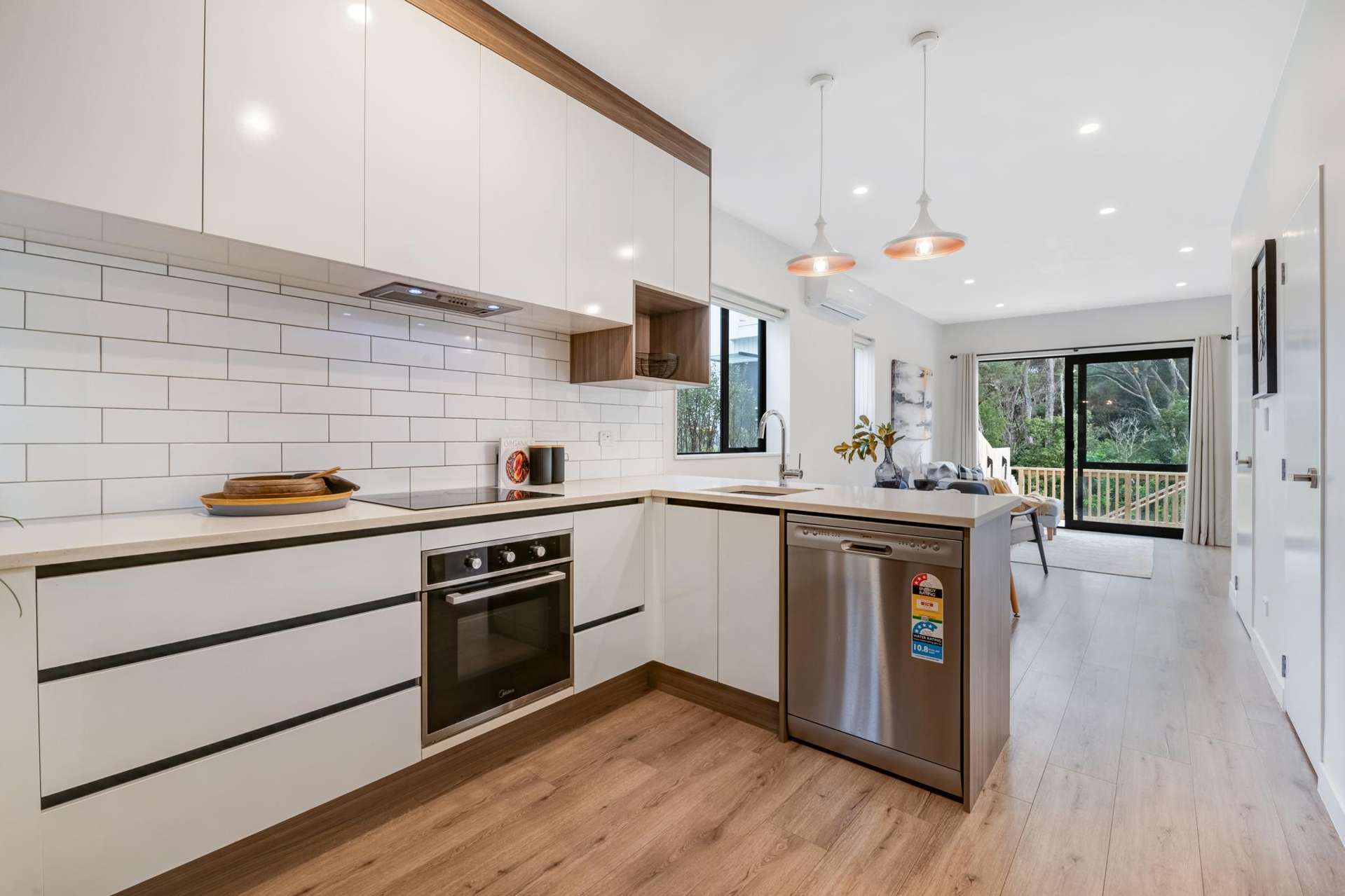 4/22 Spinella Drive Bayview_0