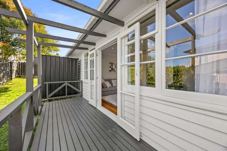 6/331 Royal Road Massey_21