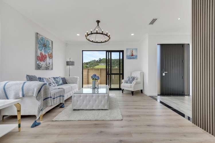 2a Ballyalton Crescent Flat Bush_9