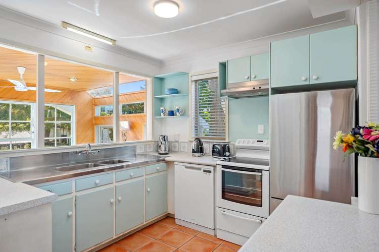 29 Queens Parade Devonport_14