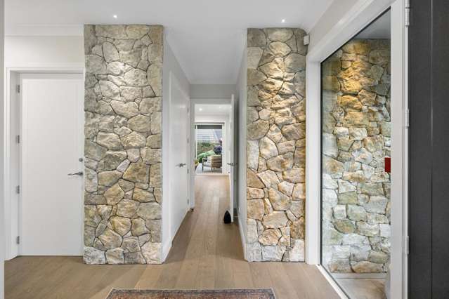 43 Thirteenth Avenue Avenues_3