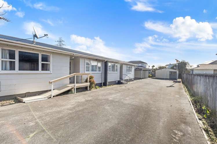 297 Massey Road Mangere East_18