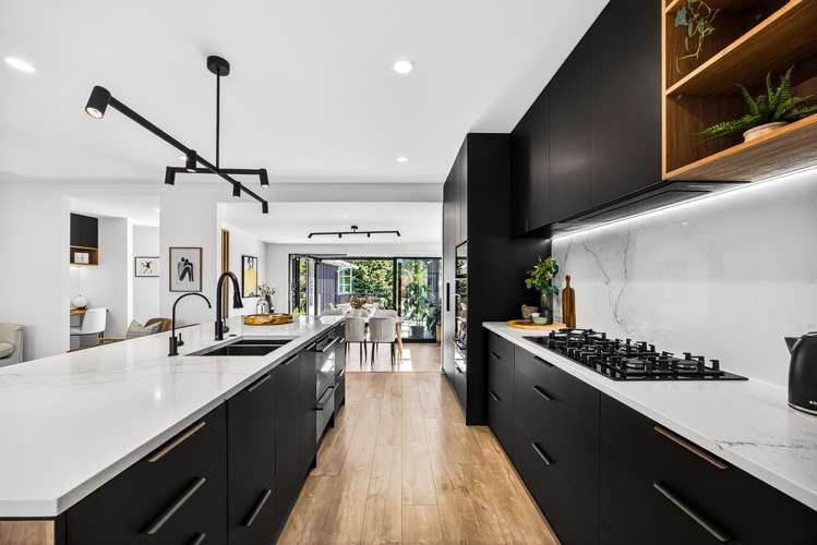 6 Blacks Road Greenhithe_5