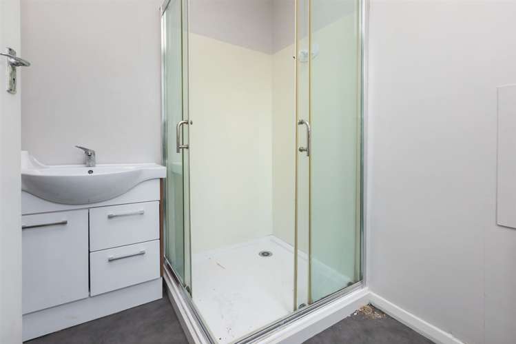491 Madras Street Saint Albans_13