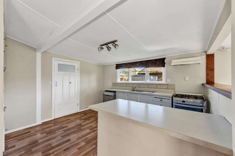 1/121 Geraldine Street_5