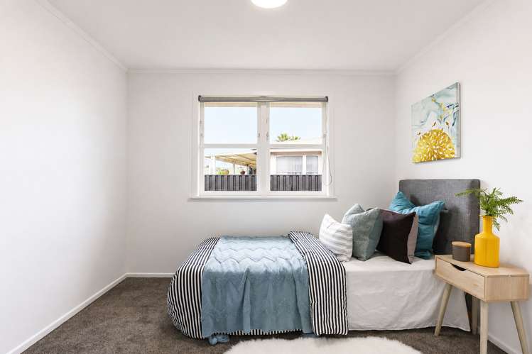 35 Coleridge Drive Enderley_13