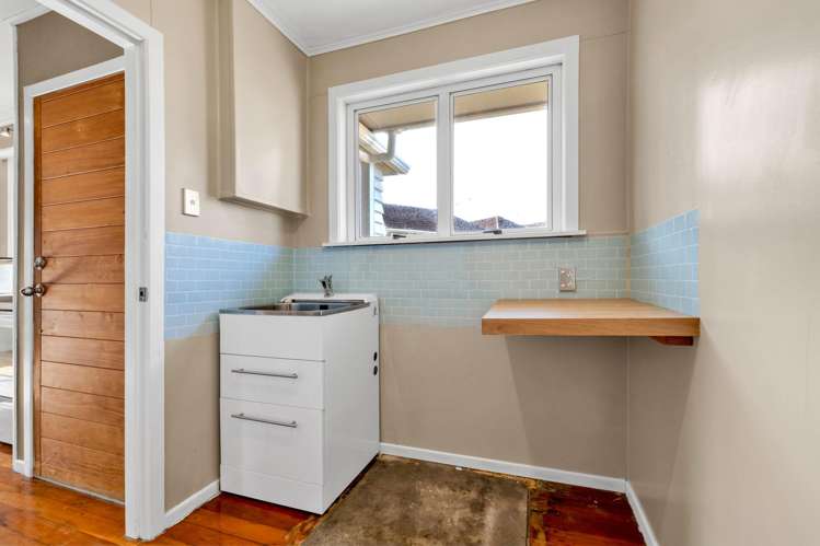 86 Brecon Road Stratford_14