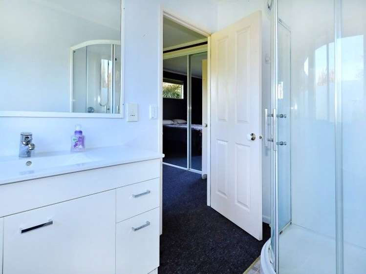 75 Bangor Road Darfield_11