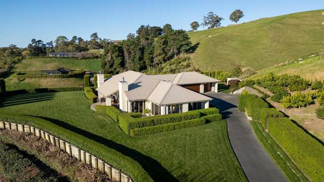 Elegant Award-Winning Home in Chambers Estate