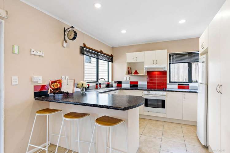 1/42 Brains Road Kelston_8