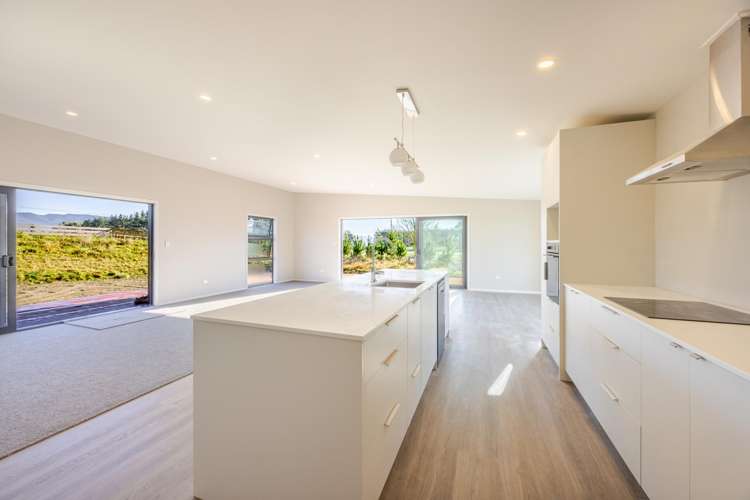 296 White Road Otane_5
