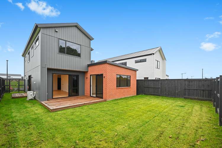 5 Earp Crescent Chartwell_15