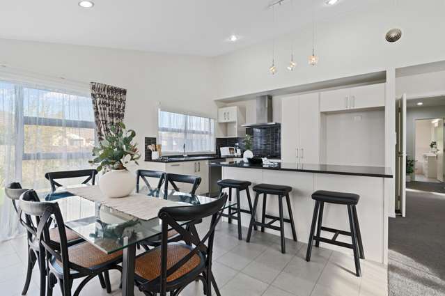 32D Robinson Avenue Holdens Bay_3