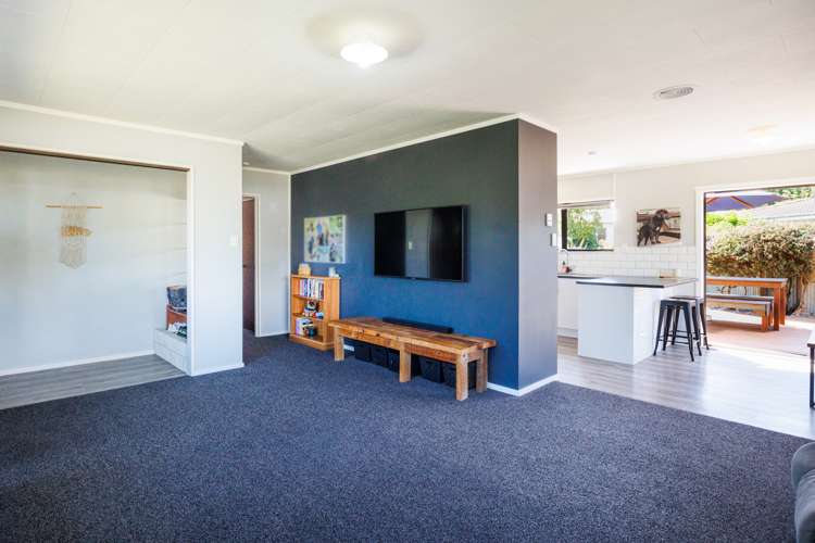 2 Higgin Place Feilding_17