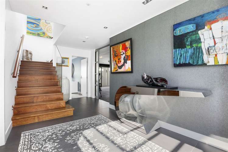 169 Lake Crescent Hamilton Lake_15