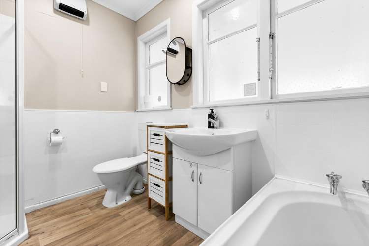 80 Harold Holt Avenue Onekawa_12