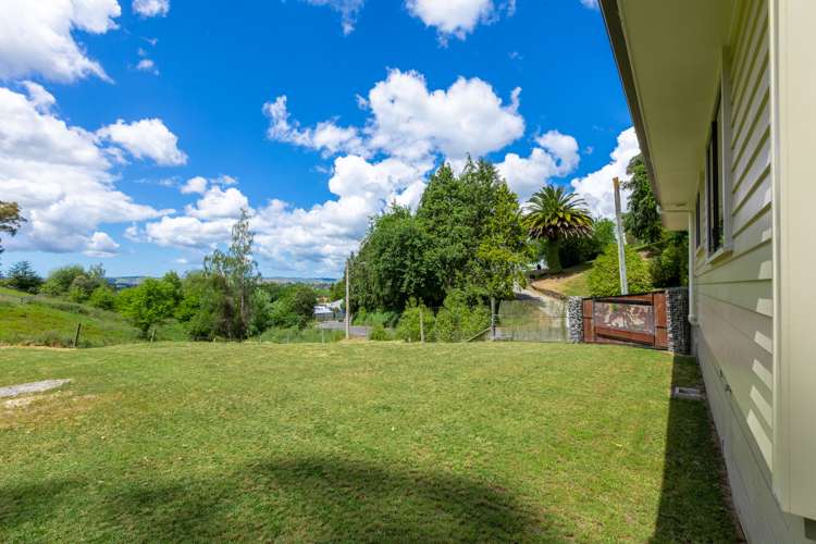 5 Windsor Road Waipawa_16