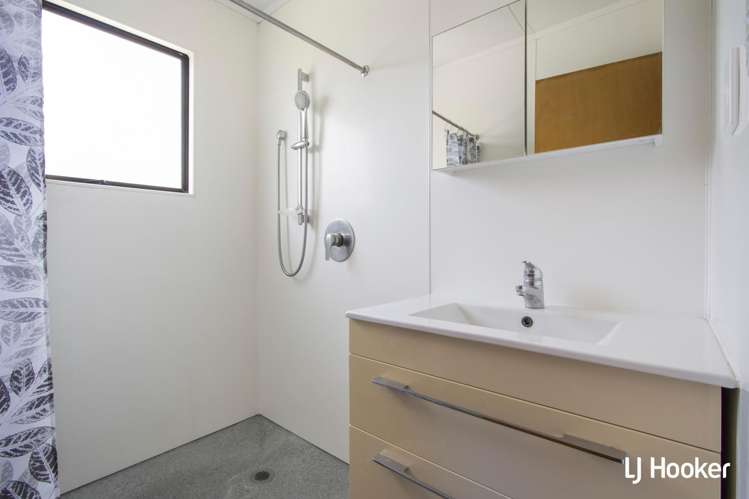 136 Athenree Road Athenree_9