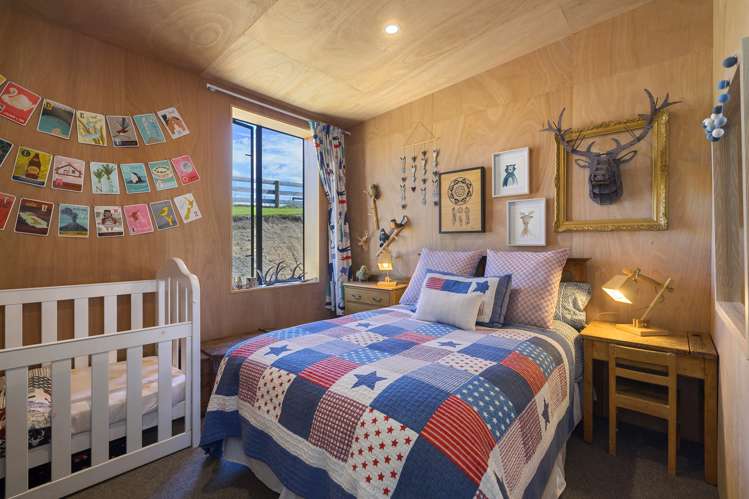 5645 West Coast Road Springfield_11