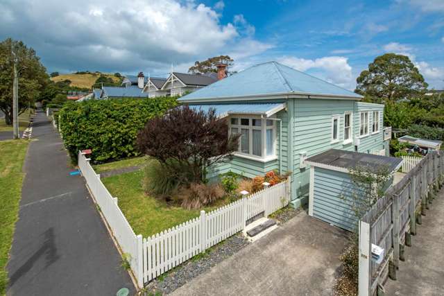 Charming Character Home in the Heart of Devonport