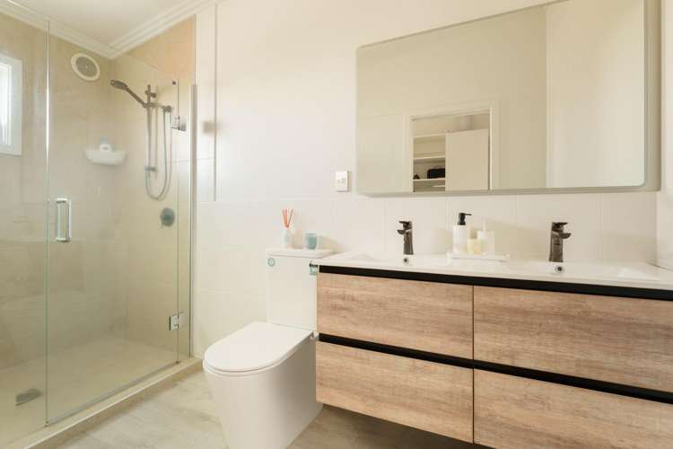 1011 Papamoa Beach Road Papamoa Beach_12