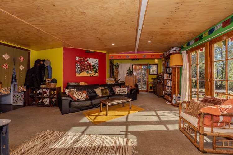 19 Dale Street Albert Town_5