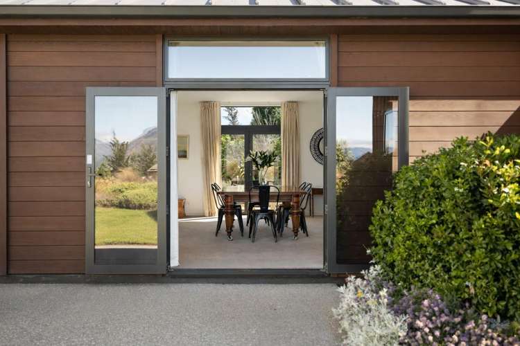 1 Brett Lane Jacks Point_42