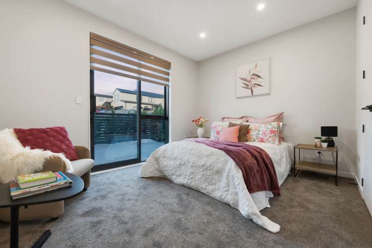 26 Ridgehill Rise Flat Bush_21