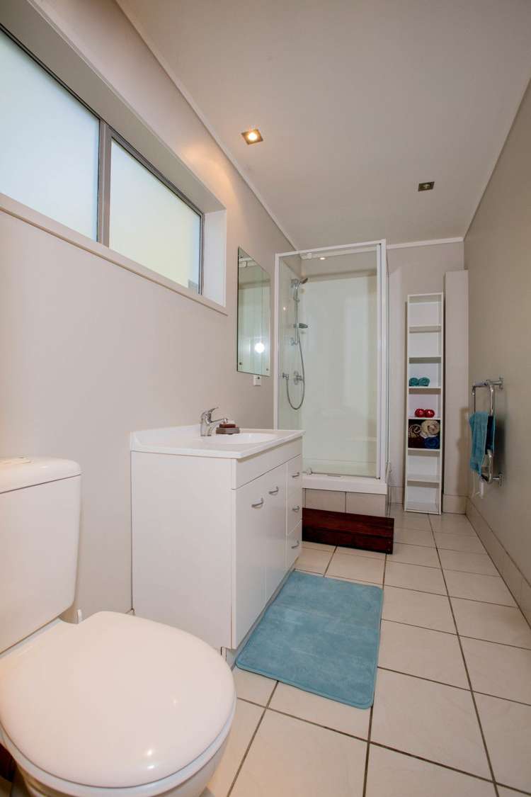 36 Mason Street New Lynn_11