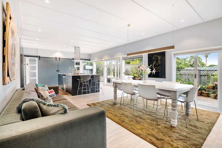 49 Lloyd Avenue Mount Albert_4