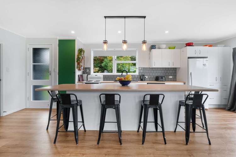 14 View Street Maungaturoto_18